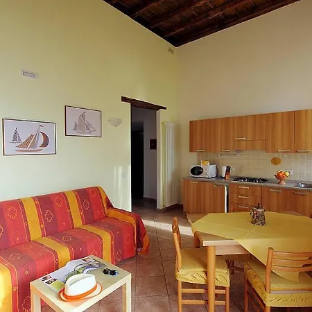 Sleeps 5 Pool Wifi